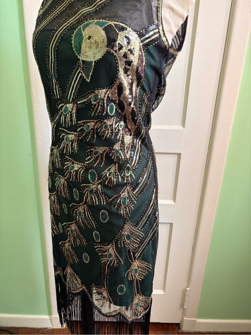 Stunning Embellished Peacock Sequined Emerald & Black Flapper Dress with Fringe - Picture 3 of 7